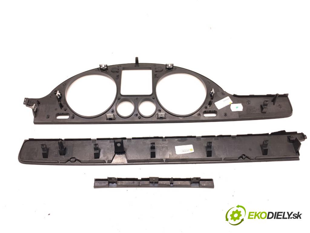 VW PASSAT B6 Kombi 2007 103 kW 2.0 TDI 1968 lišty kryt 3C1857212R (Lišta)