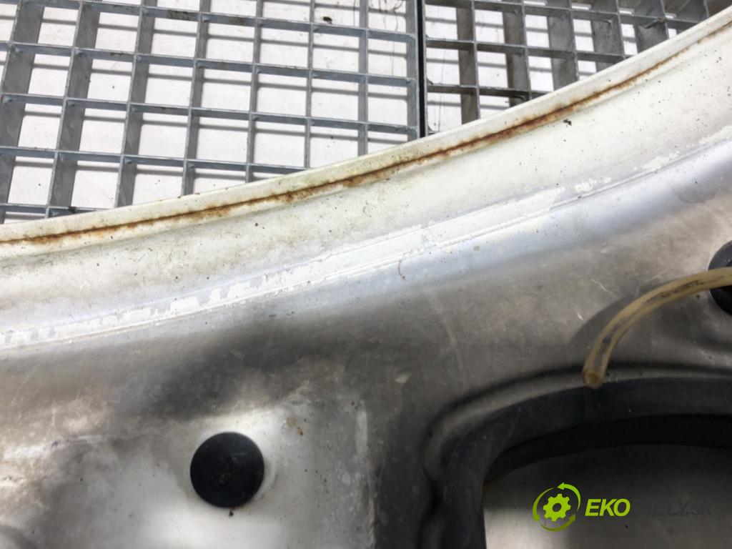 VW TRANSPORTER T4 Autobus 1996 50 kW 1.9 TD 1896 kapota  (Kapota)