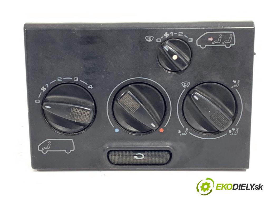 VW TRANSPORTER T4 Autobus 1996 50 kW 1.9 TD 1896 Panel ovládania kúrenia 701819045 (Prepínacie páčky pod volantom)