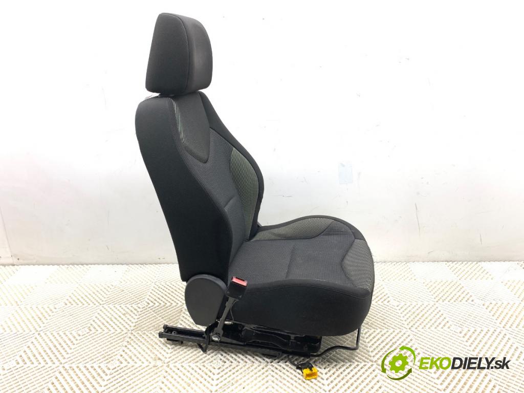 PEUGEOT 308 I liftback 2010 80 kW 1.6 HDi 1560 Sedadlo ľavy predný