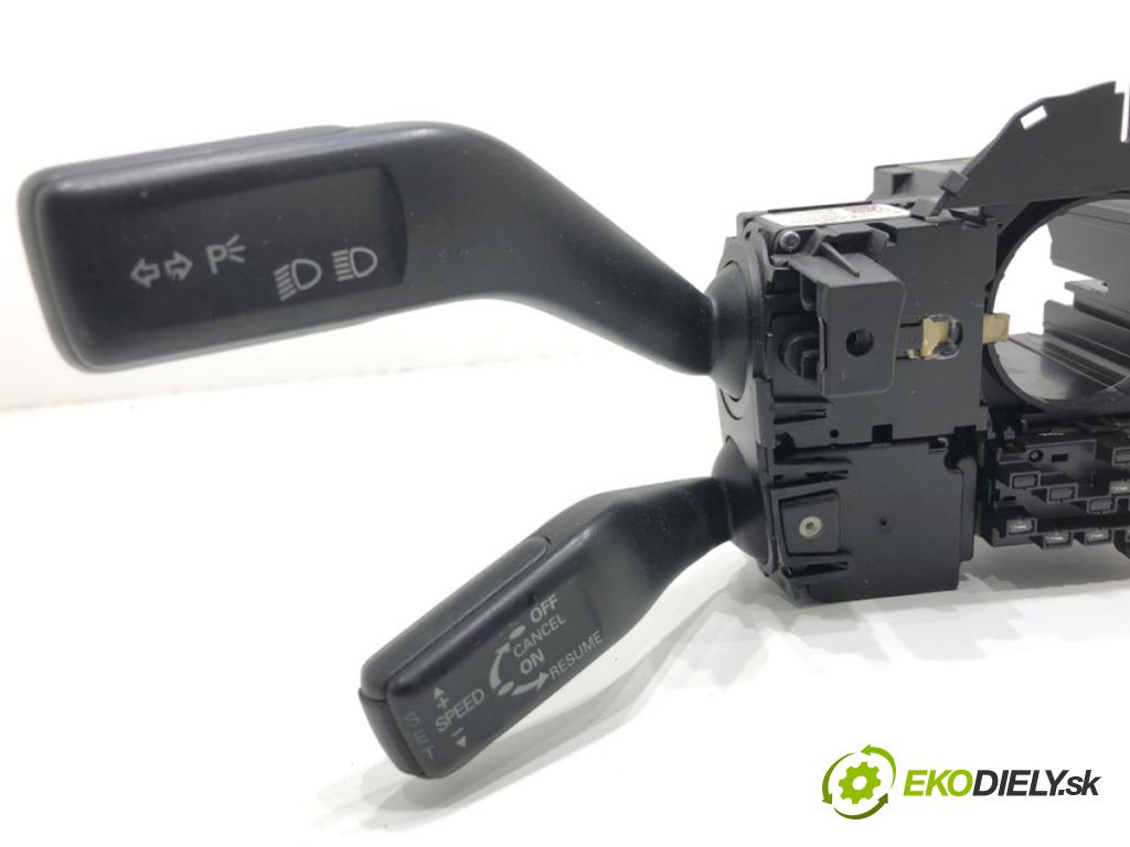 VW PASSAT B6 Kombi 2007 103 kW 2.0 TDI 1968 Prepínač kombinovaný 3C9953507AG (Prepínacie páčky pod volantom)