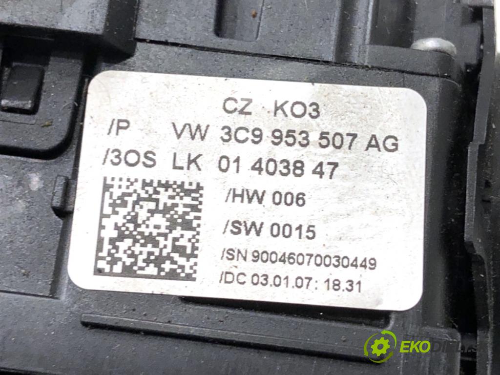 VW PASSAT B6 Kombi 2007 103 kW 2.0 TDI 1968 Prepínač kombinovaný 3C9953507AG (Prepínacie páčky pod volantom)