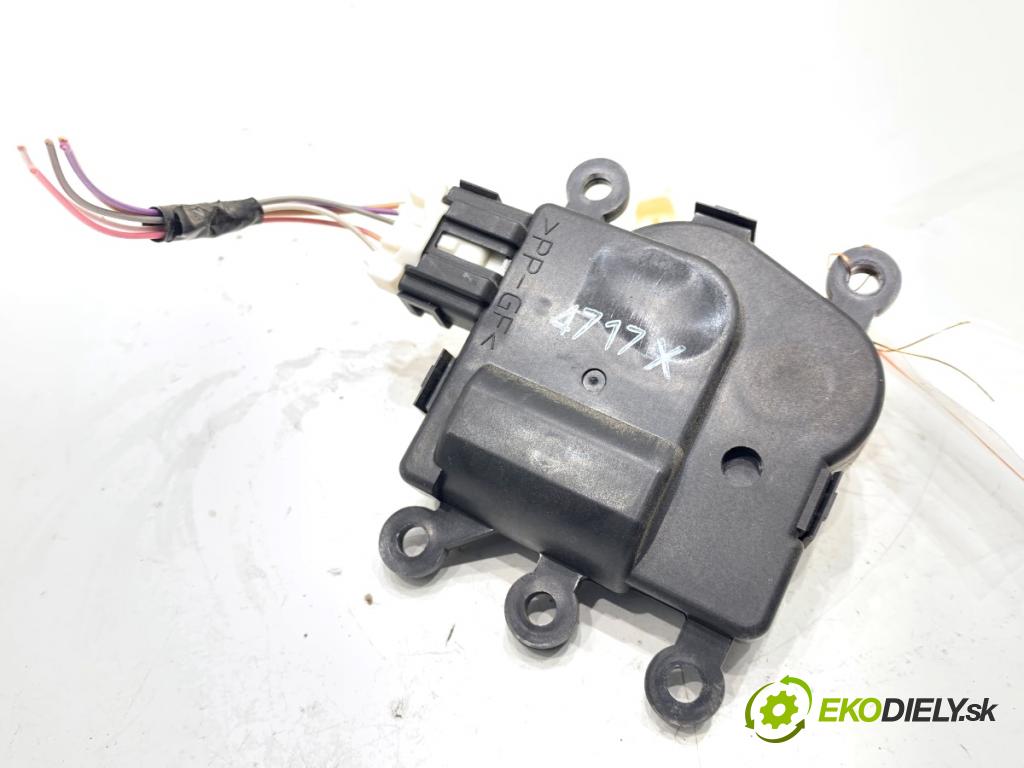 MAZDA 3 BM liftback 2014 88 kW 2.0 1998 motor topení 