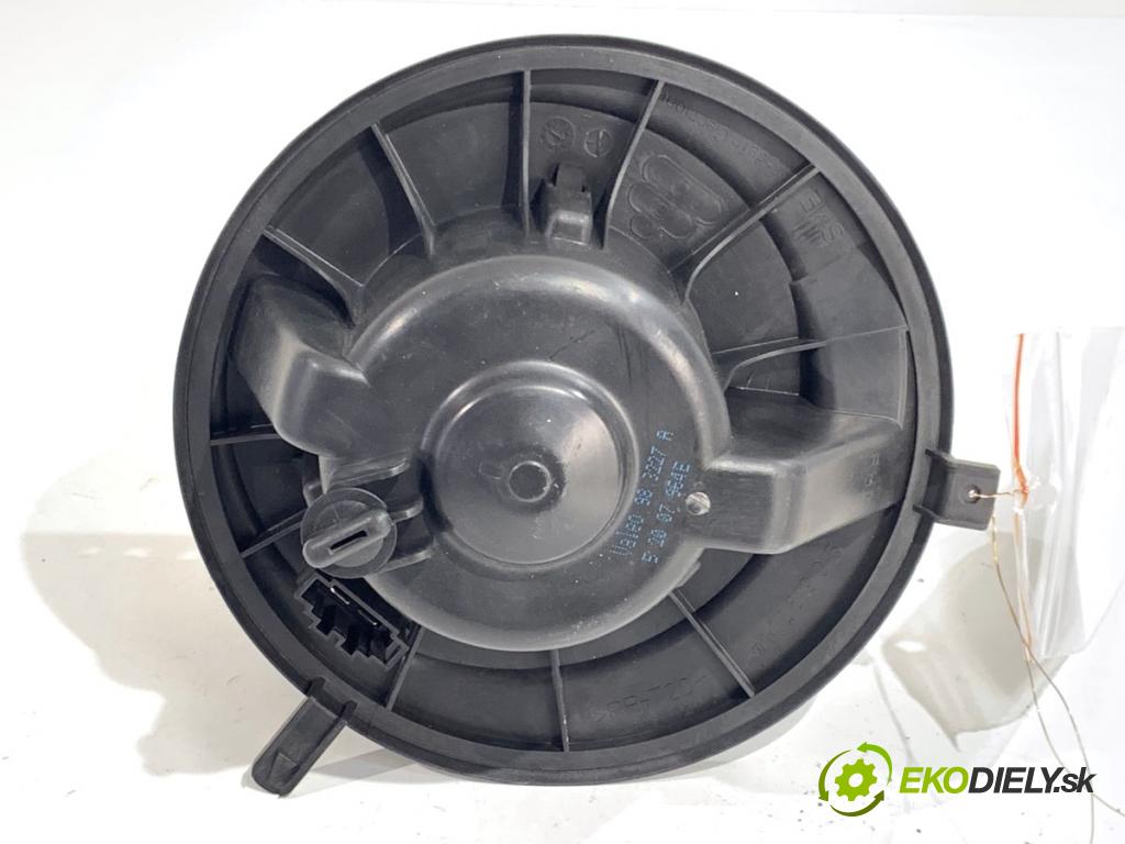 VW PASSAT B6 sedan 2007 77 kW 1.9 TDI 1896 ventilátor kúrenia 1K1819015