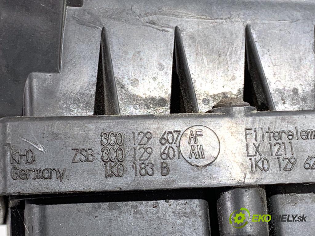 VW PASSAT B6 sedan 2007 77 kW 1.9 TDI 1896 Obal filtra vzduchu 3C0129607AF (Obal vzduchového filtra)