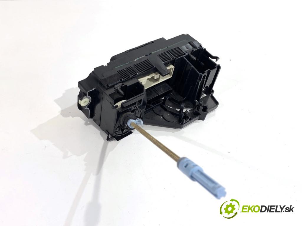 VW PASSAT B6 sedan 2007 77 kW 1.9 TDI 1896 Panel ovládania kúrenia  (Prepínacie páčky pod volantom)