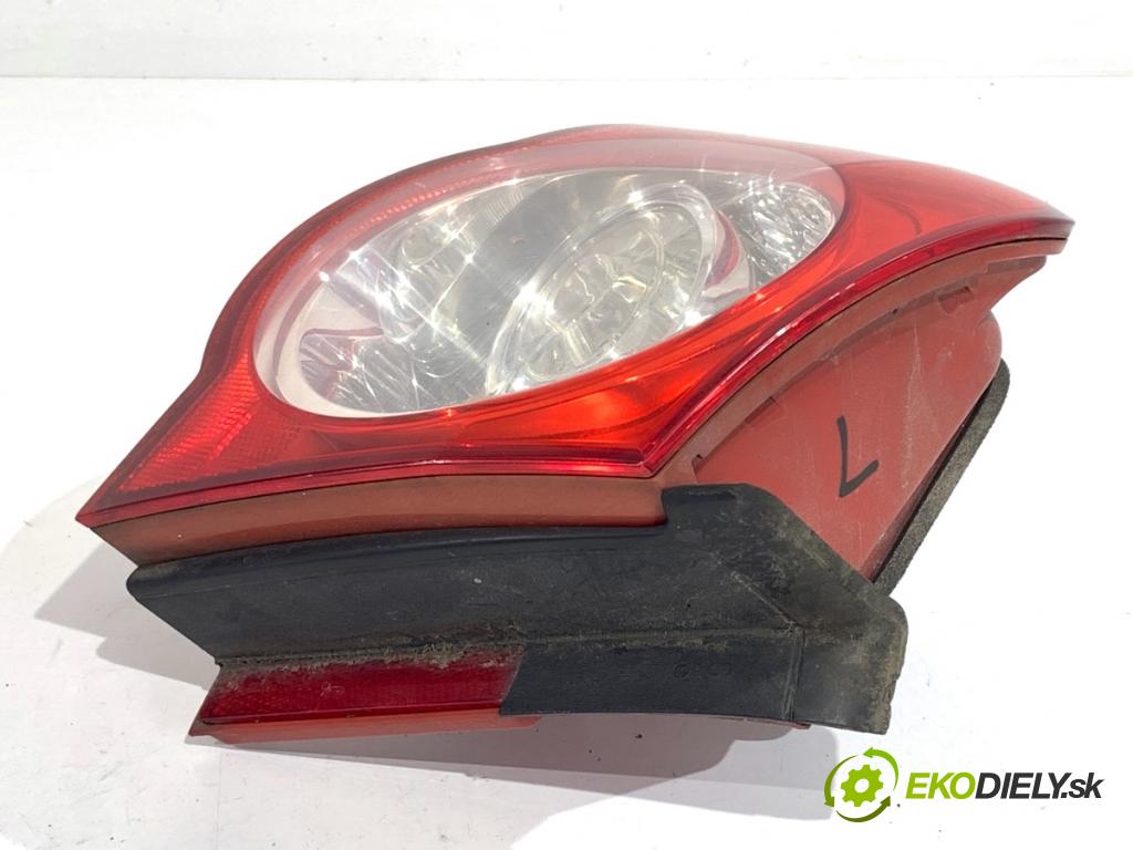 VW PASSAT B6 sedan 2007 77 kW 1.9 TDI 1896 světlo levý zadní část 3C5945095C
