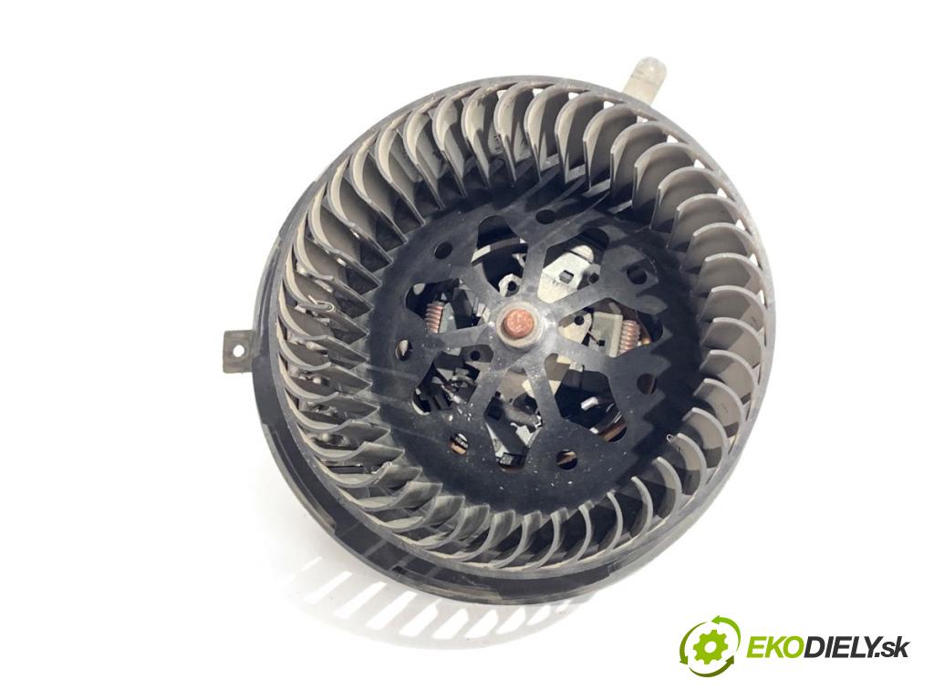 VW PASSAT B6 Kombi 2007 103 kW 2.0 TDI 1968 ventilátor kúrenia 