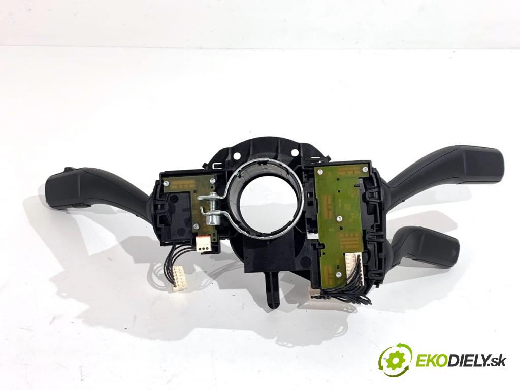 AUDI A4 B8 sedan 2008 118 kW 1.8 TFSI 1798 Prepínač kombinovaný 8K0953502D (Prepínacie páčky pod volantom)