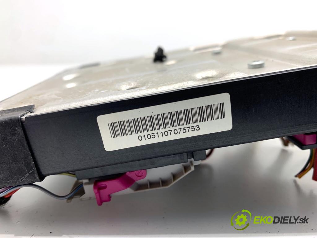 AUDI A4 B8 sedan 2008 118 kW 1.8 TFSI 1798 Modul komfortu 8K0907063D (Modul komfortu)