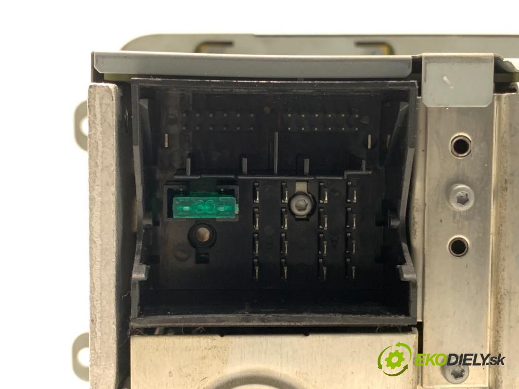 VW TOURAN nadwozie wielkoprzestrzenne (MPV) 2005 103 kW 2.0 TDI 1968 RADIO 1K0035198A (Audio zariadenie)