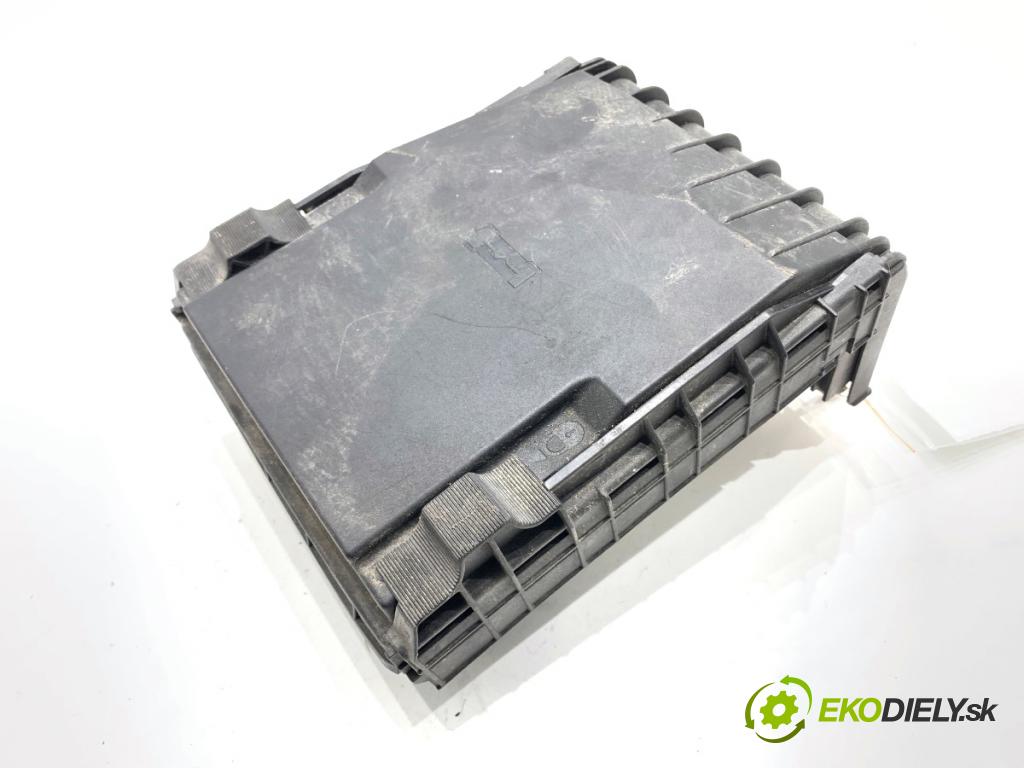 VW TOURAN nadwozie wielkoprzestrzenne (MPV) 2005 103 kW 2.0 TDI 1968 Skrinka poistková 1K0937132F (Poistková skrinka)