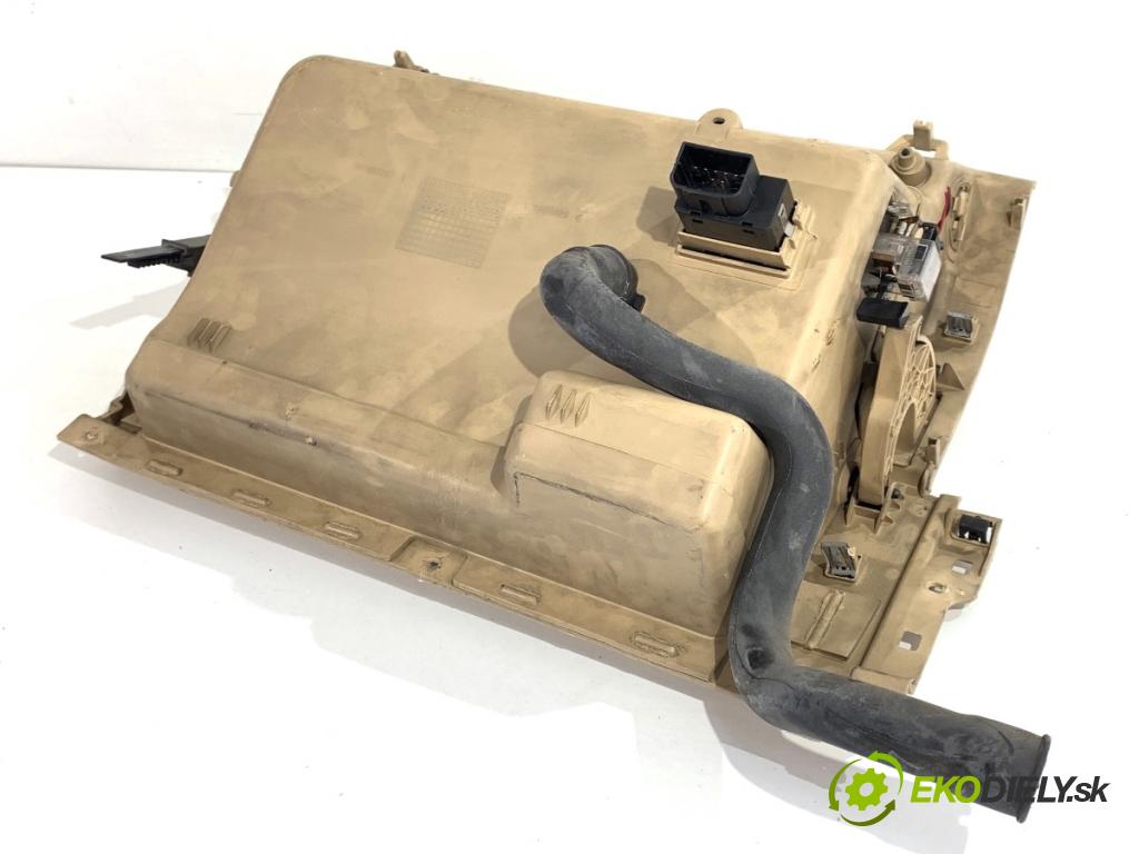 VW TOURAN nadwozie wielkoprzestrzenne (MPV) 2005 103 kW 2.0 TDI 1968 Priehradka, kastlík spolujazdca 1T1857101A (Priehradka (kastlík))