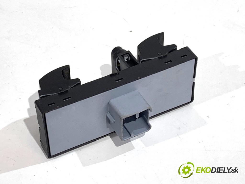 VW TOURAN nadwozie wielkoprzestrzenne (MPV) 2005 103 kW 2.0 TDI 1968 Prepínač okien  (Prepínacie páčky pod volantom)