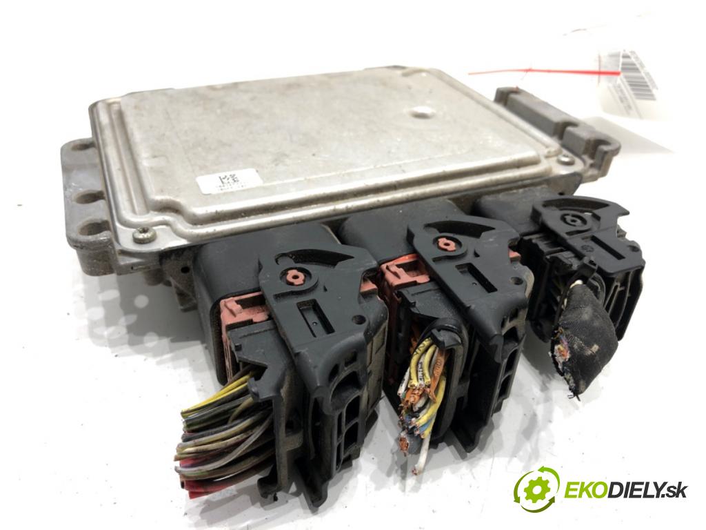 MINI R56 liftback 2007 88 kW Cooper 1598 riadiaca jednotka Motor 7640004 (Riadiaca jednotka)