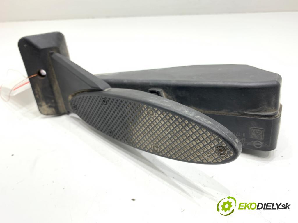 MINI R56 liftback 2007 88 kW Cooper 1598 Potenciometer plynu 6770150 (Potenciometer plynového pedálu)