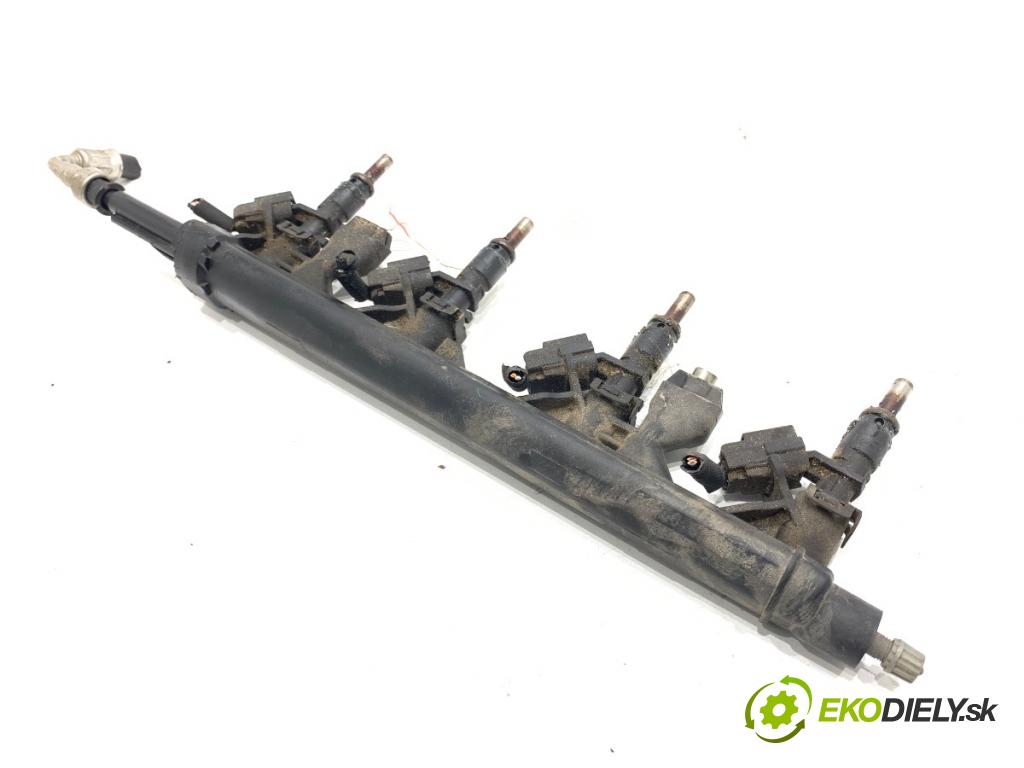 MINI R56 liftback 2007 88 kW Cooper 1598 Lišta vstrekovacia 7528178 (Vstrekovacia lišta)