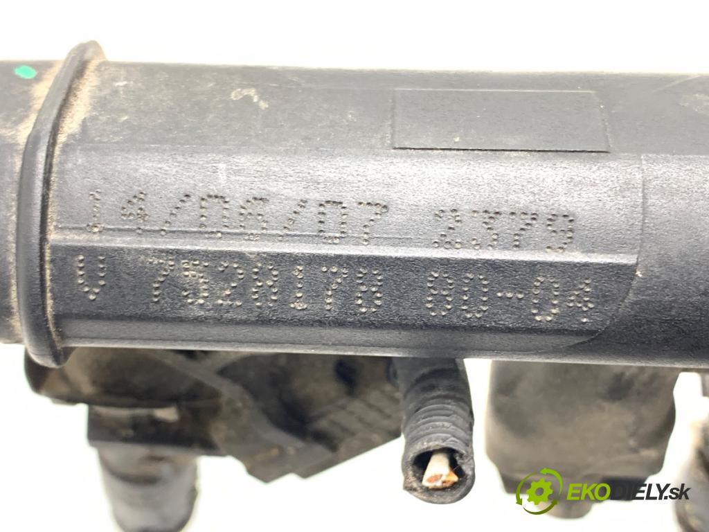 MINI R56 liftback 2007 88 kW Cooper 1598 Lišta vstrekovacia 7528178 (Vstrekovacia lišta)