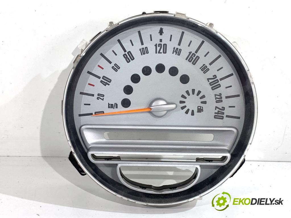 MINI R56 liftback 2007 88 kW Cooper 1598 Prístrojovka  (Prístrojová doska)
