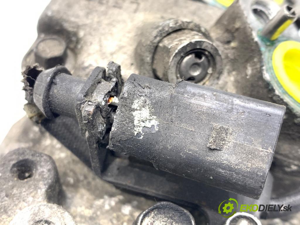 VW TOUAREG SUV 2006 206 kW 3.6 V6 FSI 3597 Kompresor klimatizácie 7L6820803E (Kompresor klimatizácie)