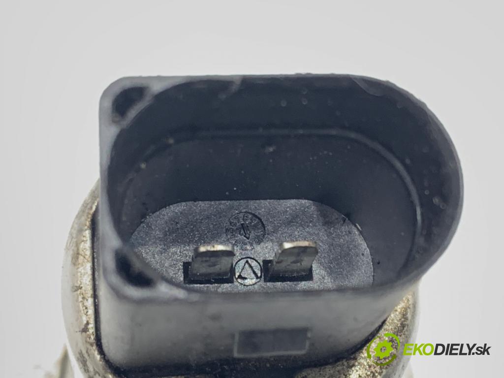 VW TOUAREG SUV 2006 206 kW 3.6 V6 FSI 3597 Snímač variabilný fázy 22100202 (Snímač)