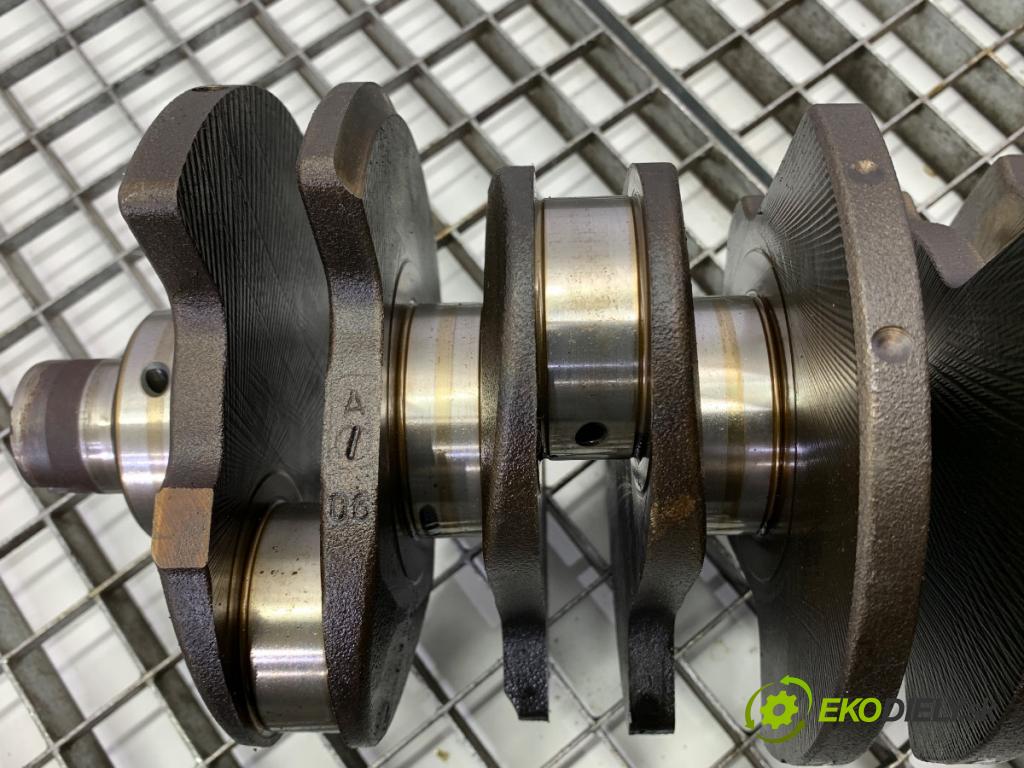 VW TOUAREG SUV 2006 206 kW 3.6 V6 FSI 3597 Kardaň, hriadeľ KLIKA: 071105189D (Blok motora ostatné)