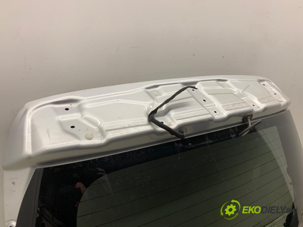 RENAULT CAPTUR I liftback 2018 81 kW 1.5 dCi 110 1461 kapota zad