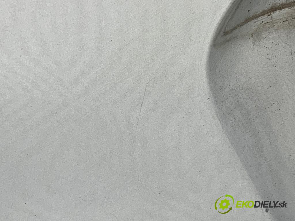 RENAULT CAPTUR I liftback 2018 81 kW 1.5 dCi 110 1461 kapota zad