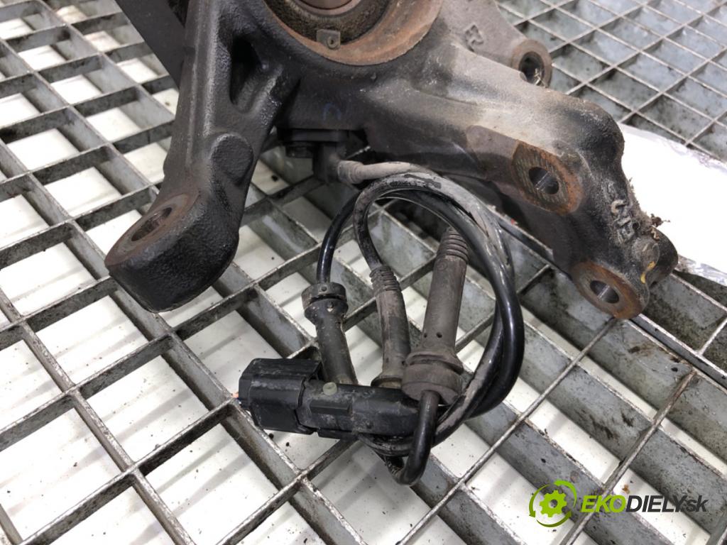 RENAULT CAPTUR I liftback 2018 81 kW 1.5 dCi 110 1461 náboj pravý přední část