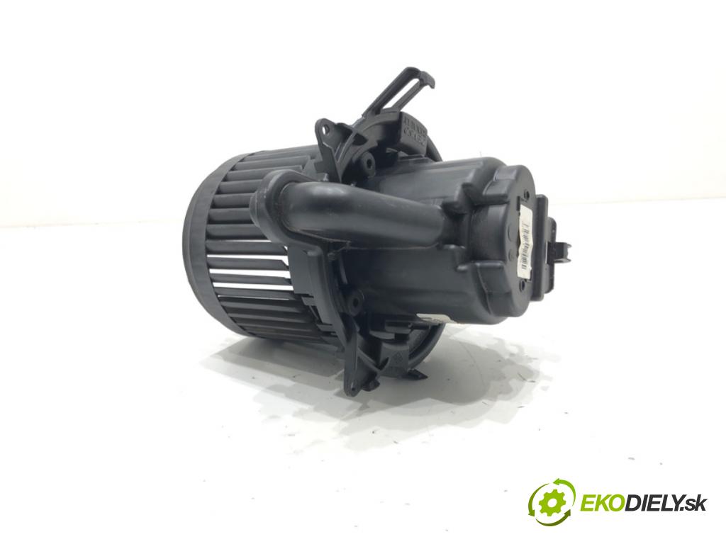 RENAULT CAPTUR I liftback 2018 81 kW 1.5 dCi 110 1461 ventilátor kúrenia 5P3730000