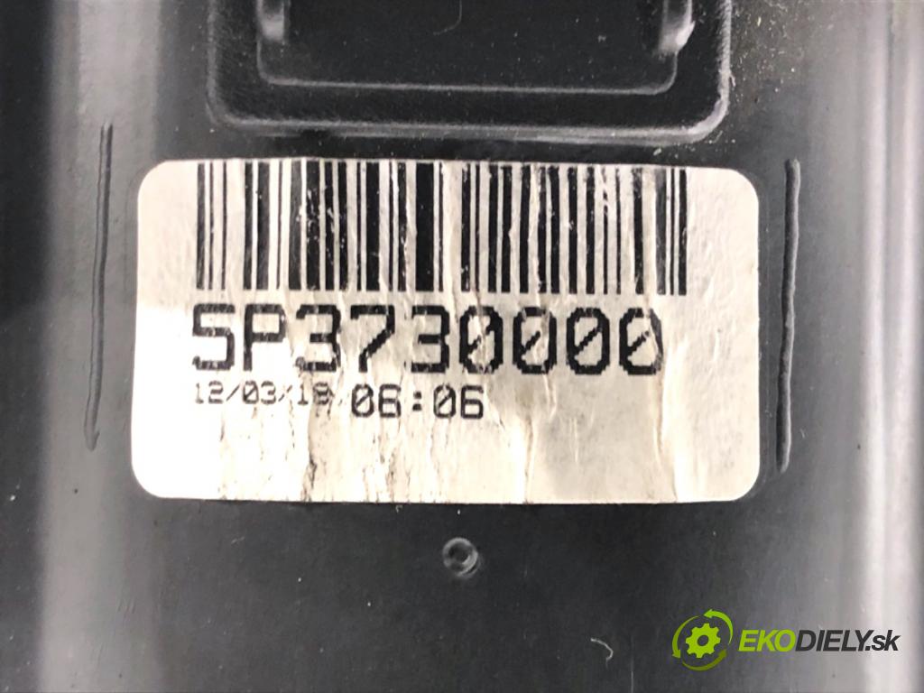 RENAULT CAPTUR I liftback 2018 81 kW 1.5 dCi 110 1461 ventilátor kúrenia 5P3730000