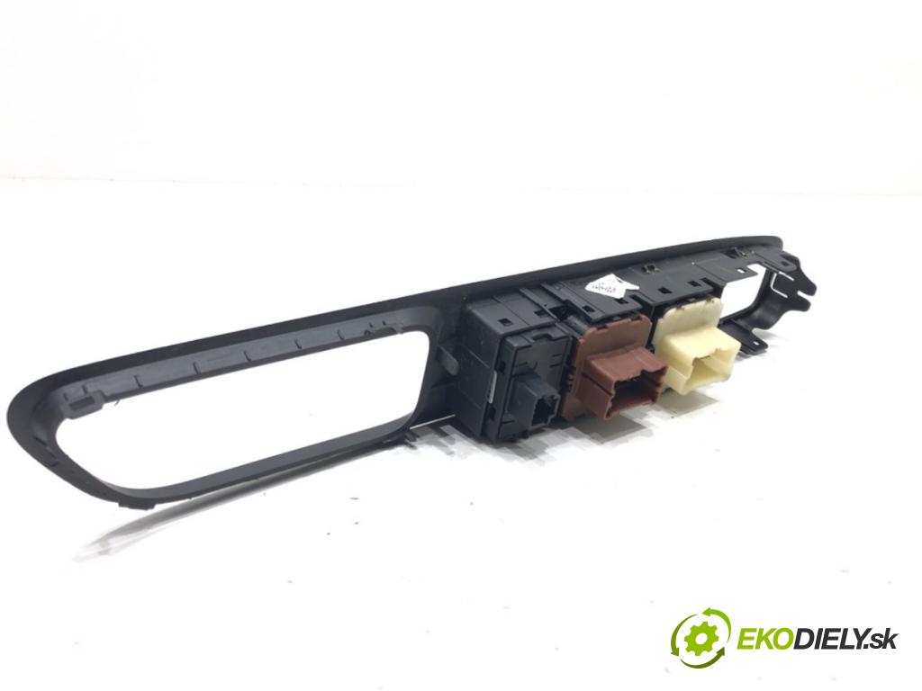 RENAULT CAPTUR I liftback 2018 81 kW 1.5 dCi 110 1461 Prepínač okien  (Prepínacie páčky pod volantom)