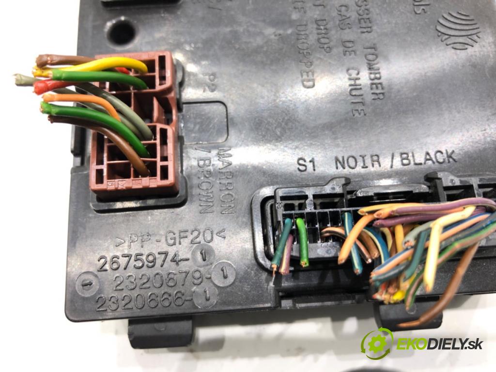 RENAULT CAPTUR I liftback 2018 81 kW 1.5 dCi 110 1461 Modul BCM 284B14456R (Riadiaca jednotka ostatné)