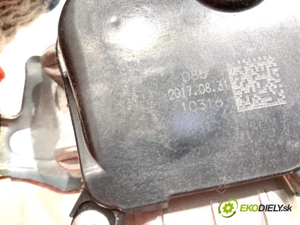 RENAULT CAPTUR I liftback 2018 81 kW 1.5 dCi 110 1461 Mechanizmus stieračov predný 288008337R (Motorček stieračov predný)