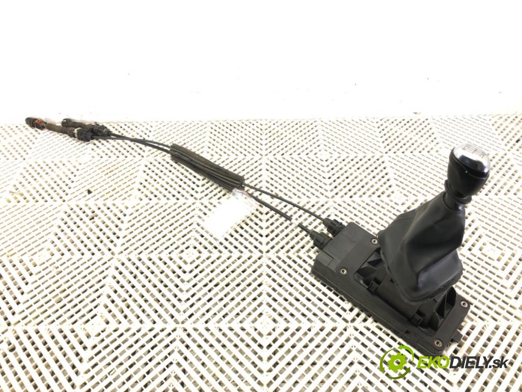 RENAULT CAPTUR I liftback 2018 81 kW 1.5 dCi 110 1461 Kulisa 349016426R (Rýchlostná páka (kulisa))