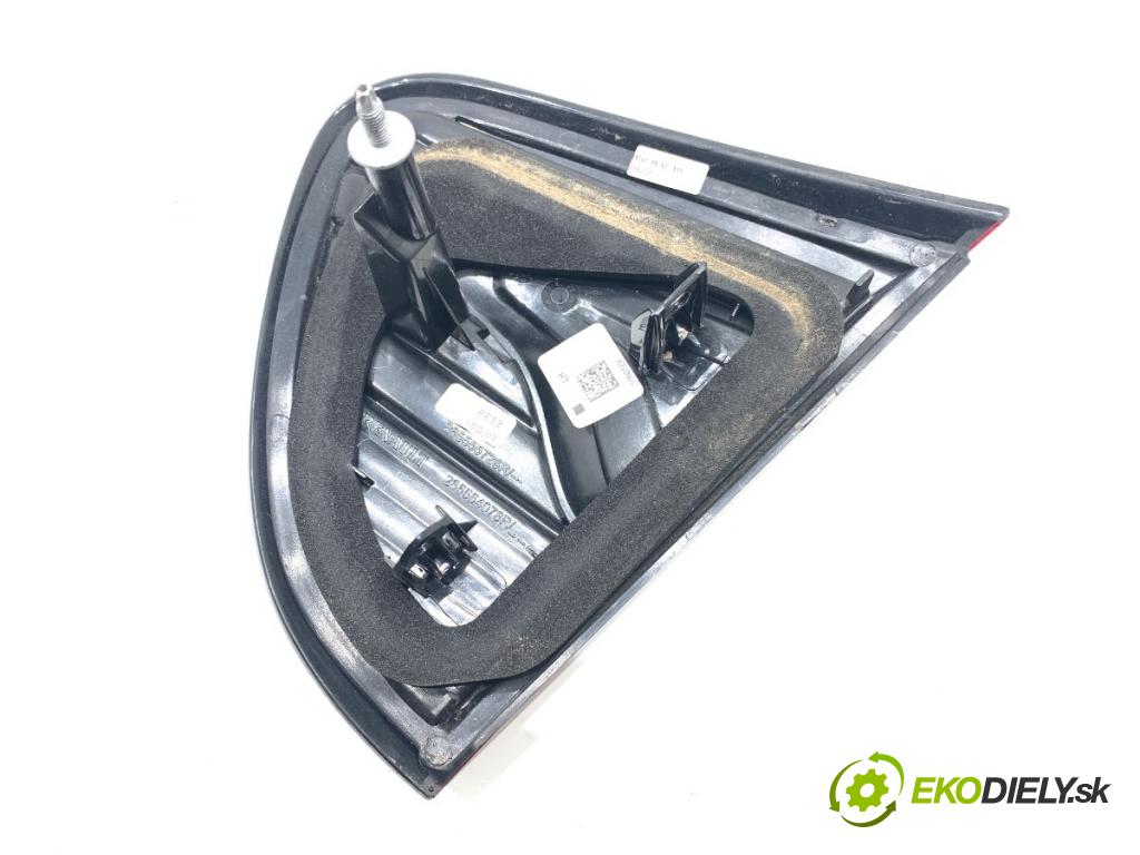 RENAULT CAPTUR I liftback 2018 81 kW 1.5 dCi 110 1461 Svetlo zad ľavá strana vnútorná 265554078R (Kľučka dverí ostatné)