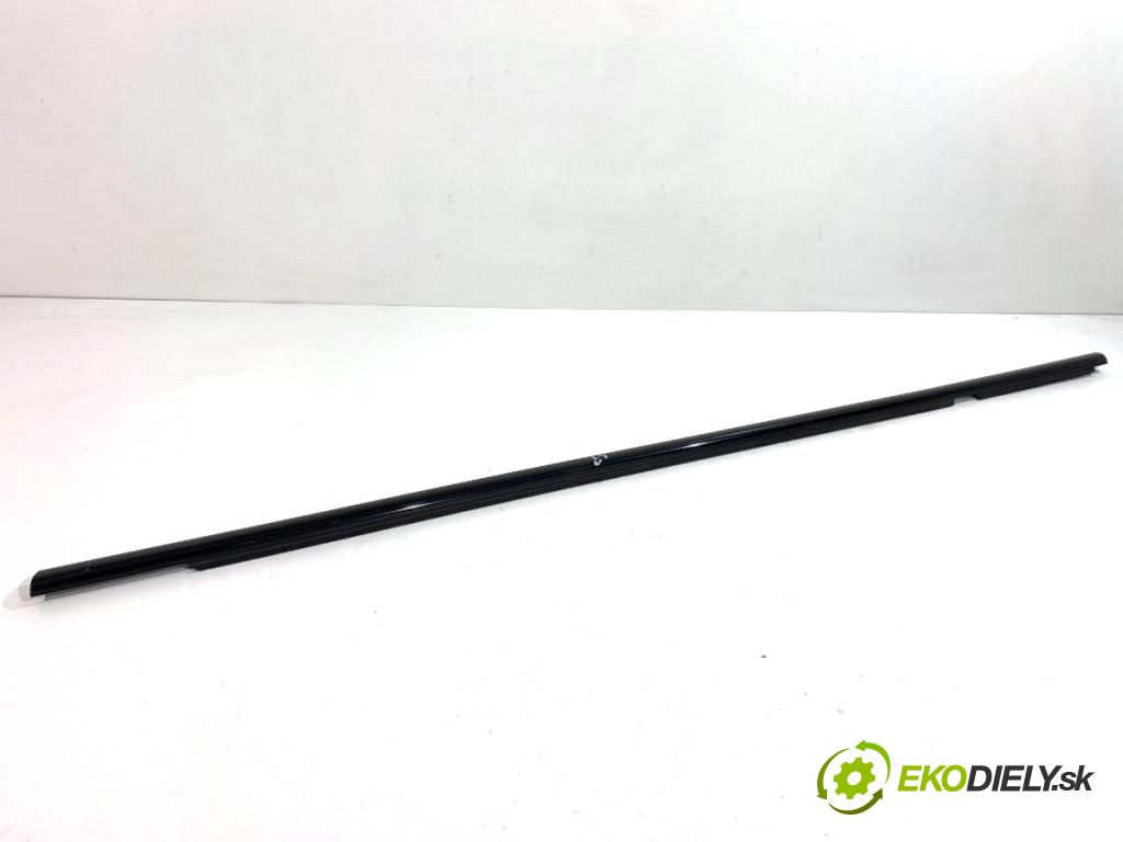 RENAULT CAPTUR I liftback 2018 81 kW 1.5 dCi 110 1461 lišta Sbírání: přední část levý 