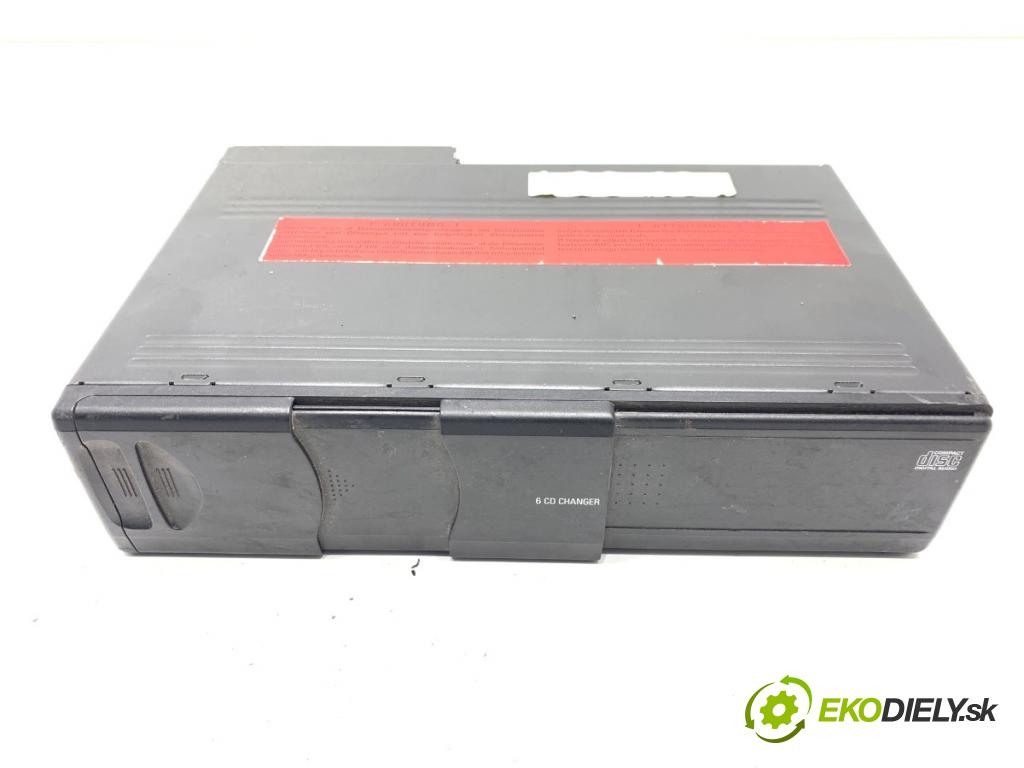 BMW E39 sedan 2001 125 kW 520 i 2171 měnič CD 6908948 (CD měnič)