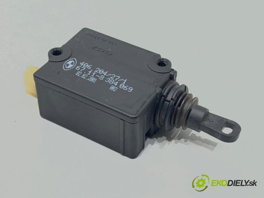 BMW E39 sedan 2001 125 kW 520 i 2171 Teleskop zámku dverí 8384069 (Motorček ostatné)