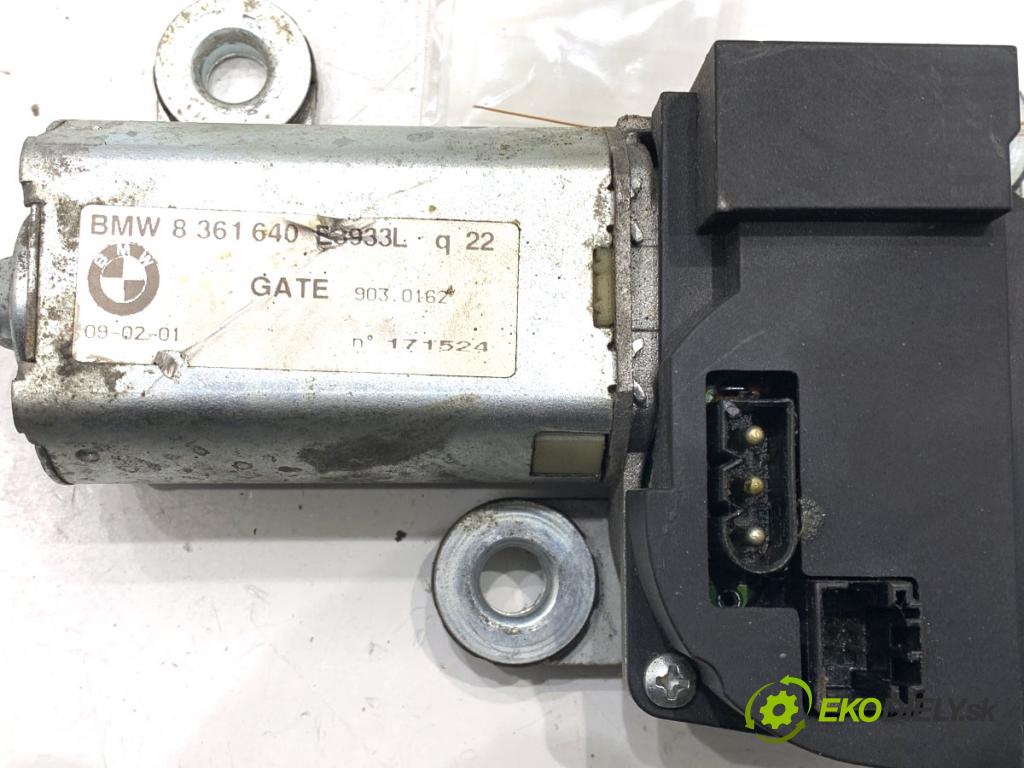 BMW E39 sedan 2001 125 kW 520 i 2171 Motor stieračov zad 8361640