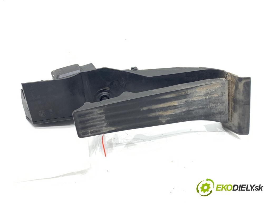 BMW E39 sedan 2001 125 kW 520 i 2171 Potenciometer plynu 6753519 (Potenciometer plynového pedálu)