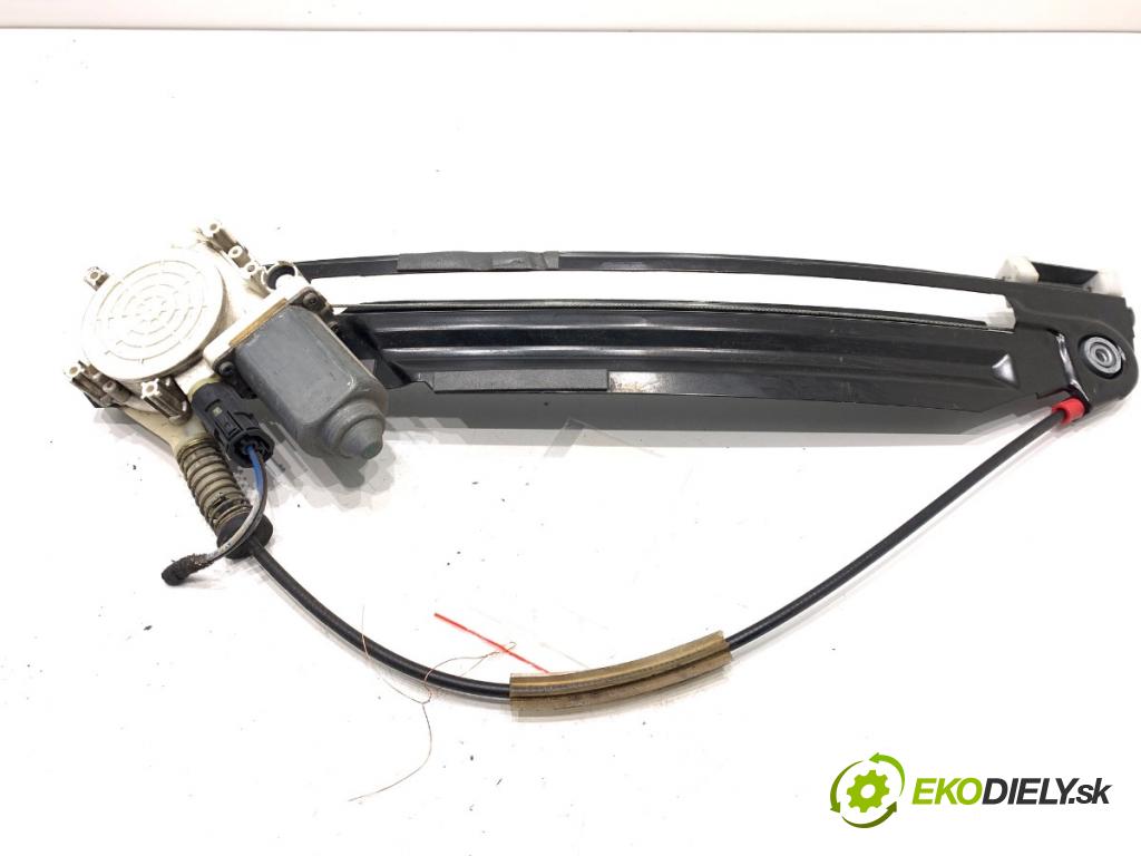 BMW E39 sedan 2001 125 kW 520 i 2171 mechanismus okna pravý zadní část
