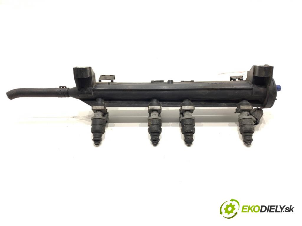 SEAT ALTEA nadwozie wielkoprzestrzenne (MPV) 2005 75 kW 1.6 1595 lišta vstřikovací 06A133317AC (Vstřikovací lišta)