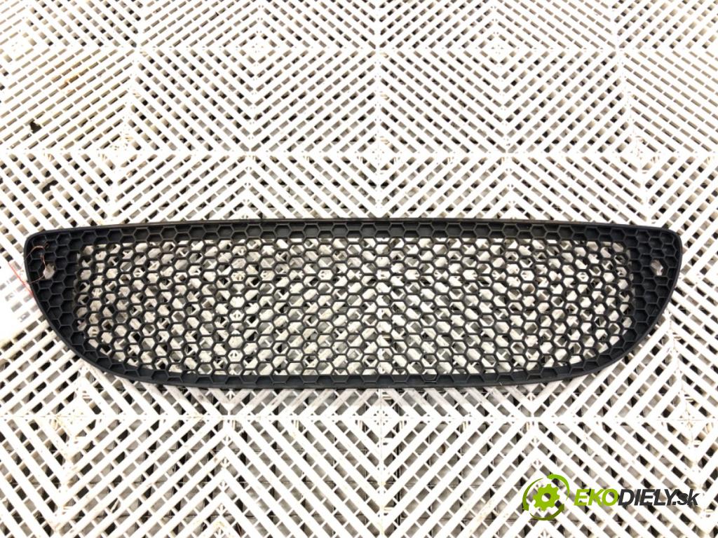 SEAT ALTEA nadwozie wielkoprzestrzenne (MPV) 2005 75 kW 1.6 1595 mří nárazníka přední část střední 5P0853667A