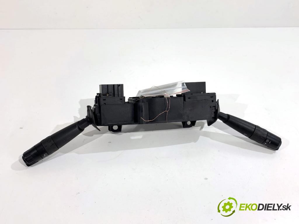 LIGIER XTOO liftback 2006 4 kW 0.5 505 Prepínač kombinovaný 200101001 (Prepínacie páčky pod volantom)