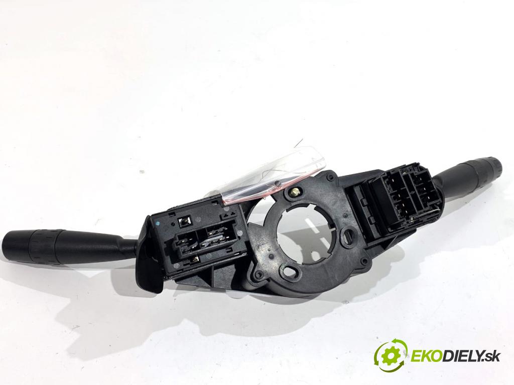 LIGIER XTOO liftback 2006 4 kW 0.5 505 Prepínač kombinovaný 200101001 (Prepínacie páčky pod volantom)