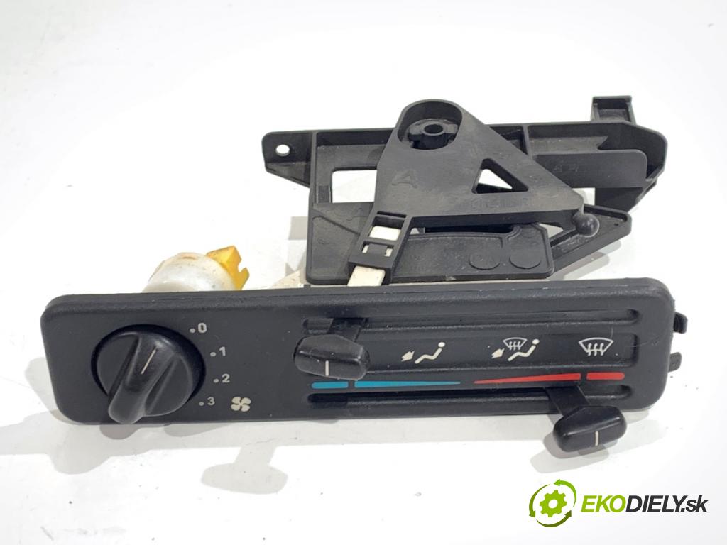 LIGIER XTOO liftback 2006 4 kW 0.5 505 Panel ovládania kúrenia 086056 (Prepínacie páčky pod volantom)