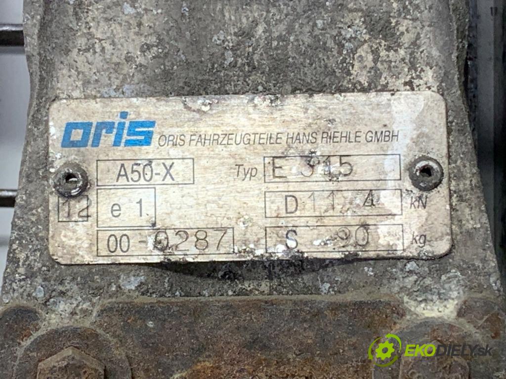 BMW E39 sedan 2001 125 kW 520 i 2171 Hák tažné zařízení  (Tažné zařízení)