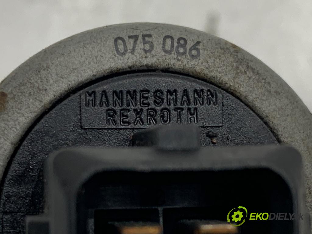 BMW E39 sedan 2001 125 kW 520 i 2171 Snímač variabilný fázy 1432532 (Snímač)