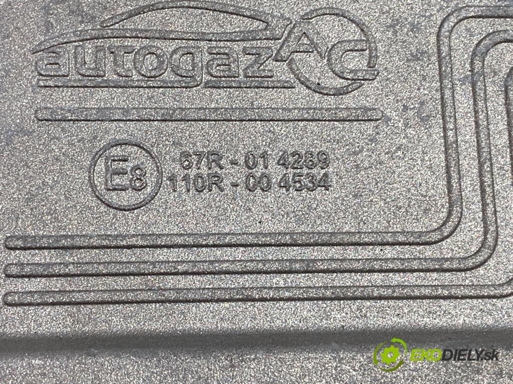 BMW E39 sedan 2001 125 kW 520 i 2171 řídící jednotka LPG 67R-014289 STAG-300-6